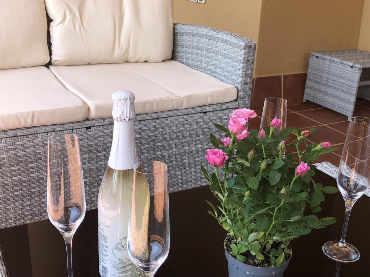 La Cala Azul 2 Bedroom Apartment With Big Sunny Terrace & Walking Distance To All The Amenities - Costa Del Sol La Cala De Mijas Luaran gambar